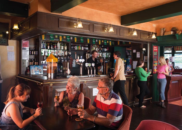 Boathouse Pub Bar